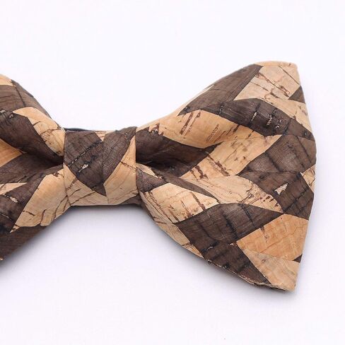 Men's Wollow Wooden Bow Tie With Bits Of Wood in Saudi Arabia