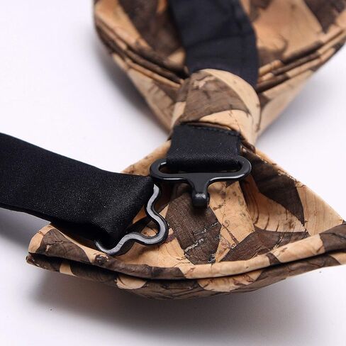 Men's Wollow Wooden Bow Tie With Bits Of Wood in Saudi Arabia