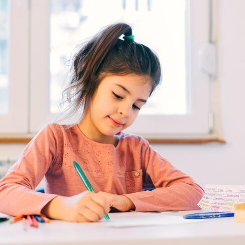 مجموعة أقلام حبر جل ملونة قابلة للمسح مكونة من 12 قطعة، قلم حبر جاف لطيف برأس 0.5 مم، 12 لونًا للرسم والتتبع وجعل الأخطاء تختفي في أي وقت! in Saudi Arabia