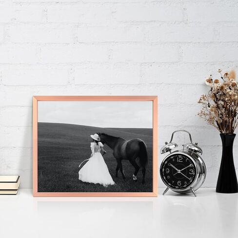Frametory، إطار صورة مقاس 7 × 14 - لثلاث صور مقاس 4 × 6، قالب معدني من الألومنيوم - حصيرة عاجية بثلاث فتحات - شاشة عرض على الحائط - رائعة لصور الزفاف والتخرج والخطوبة (ذهبي) in Kuwait