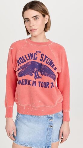 Women's Rolling Stones Crew in Saudi Arabia