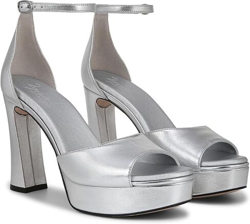 Naturalizer womens Delphie Strappy Sandals in Kuwait