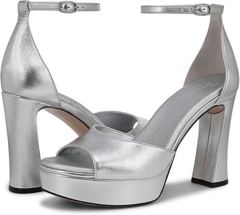 Naturalizer womens Delphie Strappy Sandals in Kuwait
