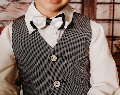 طقم ملابس رسمية مكونة من 3 قطع بأزرار للأسفل للأولاد الصغار، مكون من سترات وبنطال in Kuwait