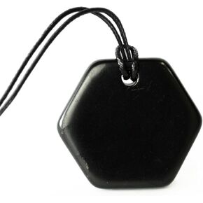 Karelian Heritage Raw Shungite Stones Pendant | Authentic Shungite Crystal Jewelry Pendant Amulet | Defender Shield Protection Necklace Stone | Chakra Healing Necklace for Meditation
