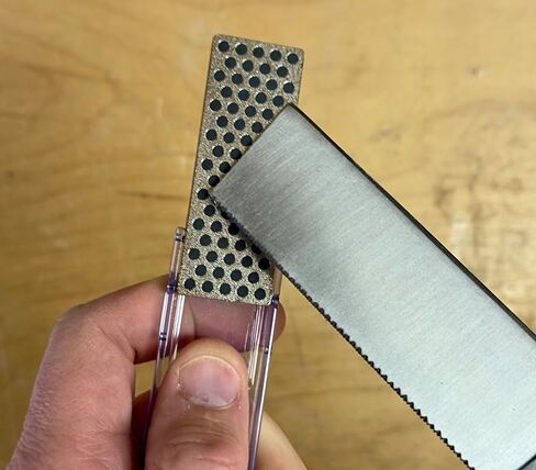 Diamond Machining Technology (DMT) Diamond Mini-Sharp Portable Pocket Fine Grit Sharpener (F70F) in Saudi Arabia