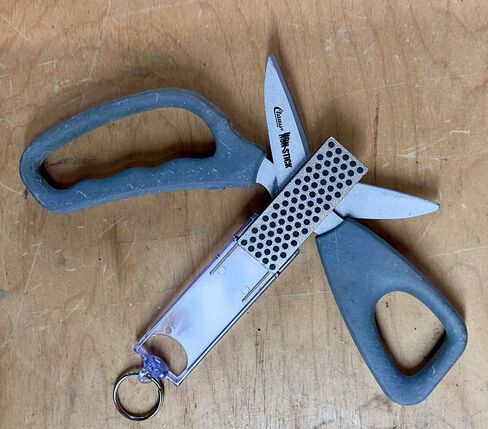 Diamond Machining Technology (DMT) Diamond Mini-Sharp Portable Pocket Fine Grit Sharpener (F70F) in Saudi Arabia