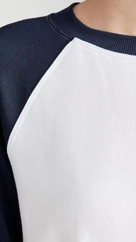 سويت شيرت نسائي قصير من الصوف in Kuwait