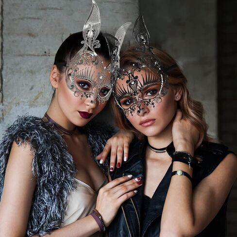 قناع تنكر معدني عتيق من Qavctw للنساء قناع أرنب من حجر الراين اللامع قناع ماردي غرا قناع أرنب للسيدات قناع نصف وجه in Kuwait