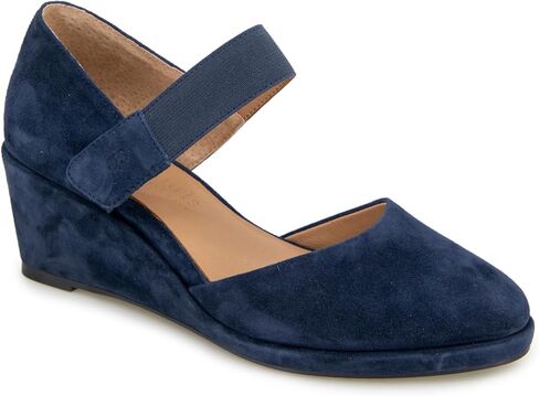 Gentle Souls by Kenneth Cole Women's Oriana Pump in Saudi Arabia