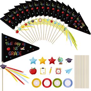 16 Sets First Day of School Flag 16 Grades Grades Preschool Per-k Kindergarten to College Back to School Signs DIY Make Your Own Photo Prop for School Classroom Decoration (Chalkboard Style)