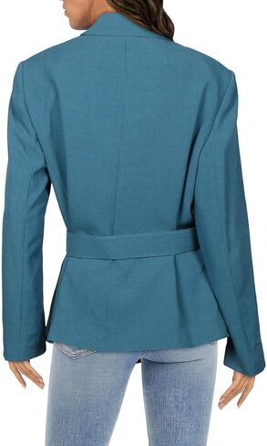 سترة نسائية من TAHARI بياقة مزوّدة بحزام in Kuwait