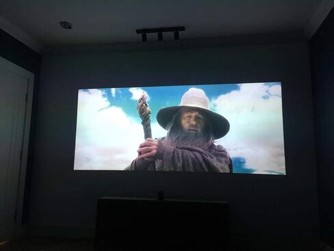 Smarter Surfaces Black Projector Screen Paint 48ft² | HD 4K 8K Projections for Home Theater & Gaming | for Laser and Ultra Short Throw | Designed for Dark Rooms (Gain Value 0.1) in Saudi Arabia