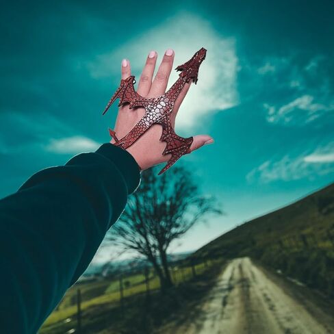 سوار يد تنين جلدي، سوار تنين عتيق قابل للتعديل مع بيض تنين مطبوع ثلاثي الأبعاد، ملفوف حول إصبع المعصم كوسبلاي سوار رائع مزين بسوار تنين هدية للرجال والنساء (بني) in Kuwait