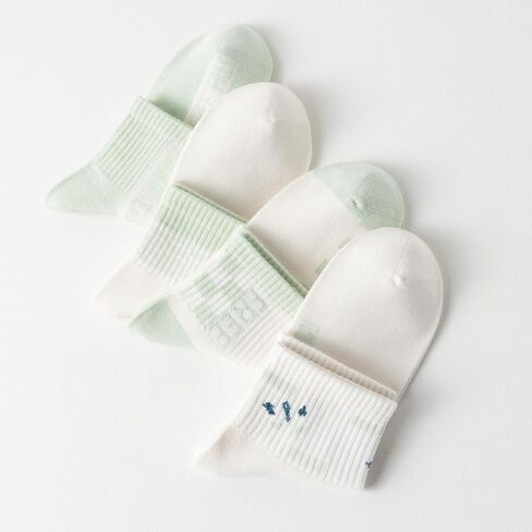 4 Pairs Combed Cotton Fashion Patterned Athletic Socks for Women High Ankle Girl Casual Cute Vintage Crew Socks in Saudi Arabia