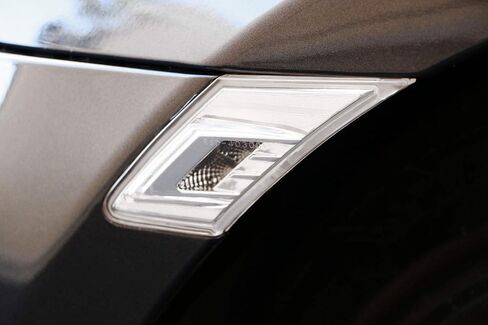 iJDMTOY JDM عدسات مدخنة بيضاء/كهرمانية ثنائية اللون LED علامات جانبية أمامية متوافقة مع 2013-16 Scion FR-S، 2013-21 Subaru BRZ، 2017-21 Toyota 86 (وقوف السيارات: White LED، إشارة الانعطاف: Amber LED) in Saudi Arabia