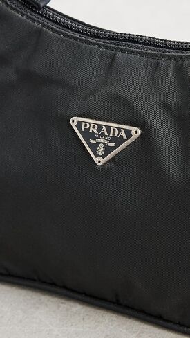 حقيبة كتف هوبو صغيرة الحجم للنساء من برادا in Kuwait