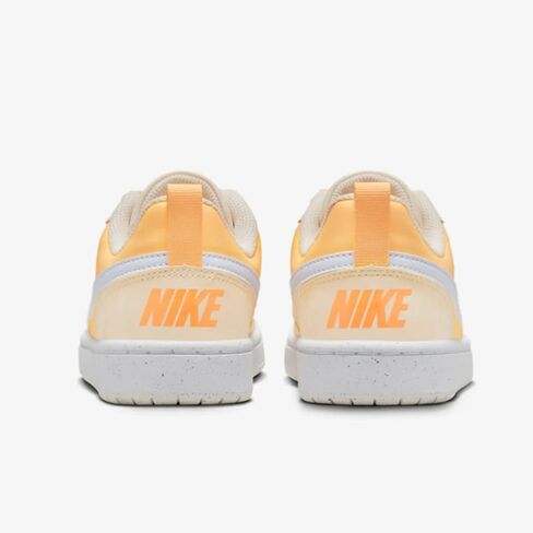 حذاء Nike Court Borough Low Recraft للأطفال الكبار (DV5456-107، عاجي شاحب/لون بطيخي/أبيض/رمادي لكرة القدم) مقاس 5 in Saudi Arabia