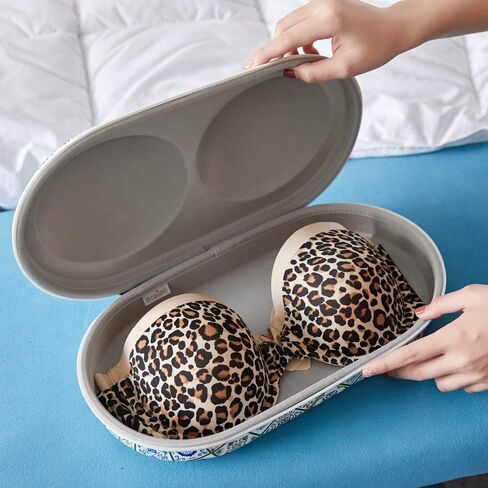 Premium Bra Case Lingerie Travel Bag Zip Underwear Organizer Bag for A-DD Cup (Green Plaid) in Saudi Arabia