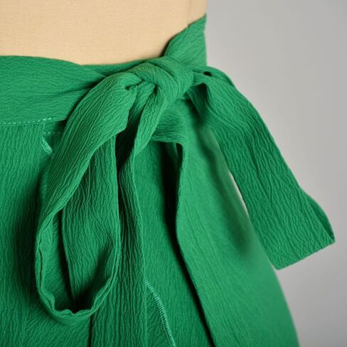 تنانير متأرجحة صغيرة ملتفة للنساء in Kuwait