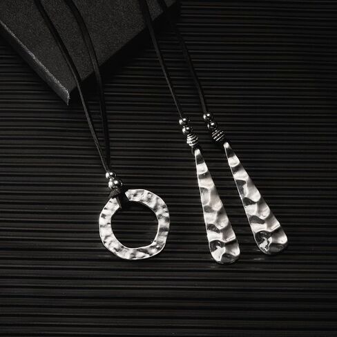 RINHOO FRIENDSHIP Boho Choker Necklace for Women Black Leather Necklace Multi Ring Flower Heart Pendant Choker Necklace for Women Boho Jewelry Gift in Saudi Arabia