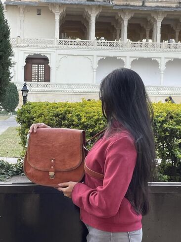 Vintage Style Brown Leather Crossbody Bag Messenger Satchel Tablet Bag for Men and Women in Saudi Arabia