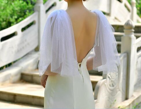 Women's 2 Pcs Short Bridal Veil Tulle Bow Decoration for Wedding Dress Tulle Shoulder Cape Veil in Saudi Arabia