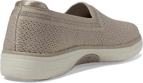 حذاء Skechers النسائي أثناء التنقل مناسب لقوس القدم Inspire-Sydney Loafer in Kuwait