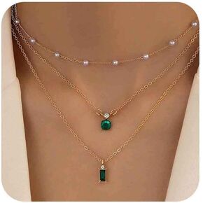 Boho Layered Emerald Pearl Choker Necklace Gold Emerald Pendant Necklace Tiny Pearl Station Necklace Green Gemstone Necklace Chain Jewelry for Women