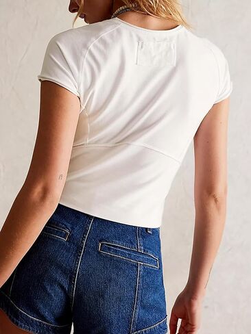Women's Crew Neck Short Sleeve Tops, Slim Fit T Shirts Basic Tee Going Out Tops 2024 Trendy Tight T Shirts in Saudi Arabia