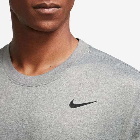 Nike mens Legends Shorts Sleeve Tee in Saudi Arabia