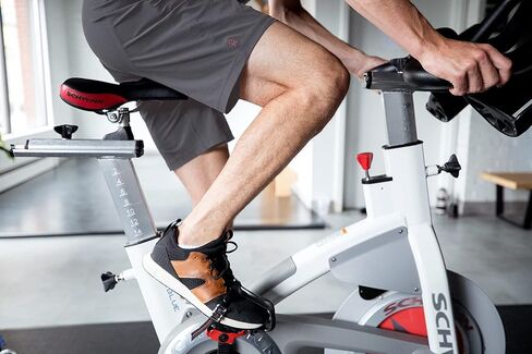 شورت Rhone 7 بوصات Mako للرجال للتمرين، مضاد للرائحة، شورت رياضي غير مبطن للرجال، شورت جري ماص للرطوبة للرجال in Kuwait