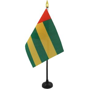 علم طاولة توغو 4 بوصة × 6 بوصة - علم مكتب توجو 15 × 10 سم - قمة رمح ذهبية - AZ FLAG