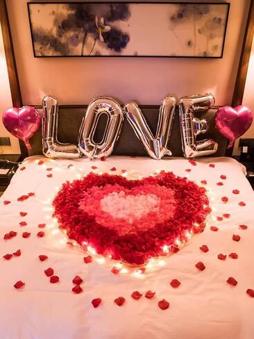 1000 PCS Artificial Fake Rose Petals for Wedding, Romantic Night for Her/Him Set, Engagement, Flower Decorations, Event, Party, in Bulk, (Royal Blue) in Saudi Arabia