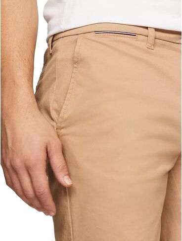 Tommy Hilfiger Men's Regular Fit 7-inch Flex-Tommy Shorts Collection 2024, 40 in Saudi Arabia