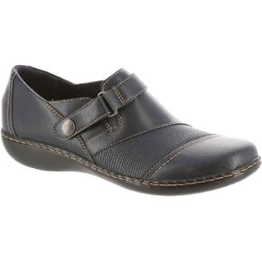 حذاء Ashland Gem للنساء من Clarks