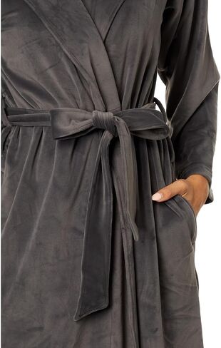 Barefoot Dreams womens Luxechic Unisex Hooded Robe in Saudi Arabia