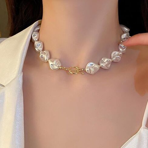 Dainty Baroque Pearl Necklaces for Women Irregular Freshwater Pearl Choker Necklace Gold Vintage Pearl Choker Beaded Chain Necklace White Pearl Beaded Charm Necklace for Birthday Wedding Jewelry in Saudi Arabia
