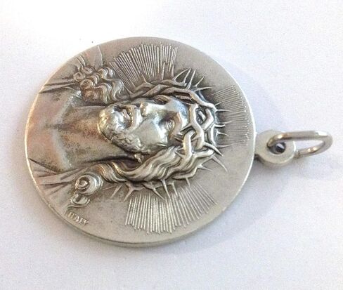 The Holy Face of Jesus Christ Medal - Ecce Homo (Behold the Man) - Real Italian Masterpiece BIg Size - 32 mm - Made in HIGH RELIEF in Saudi Arabia