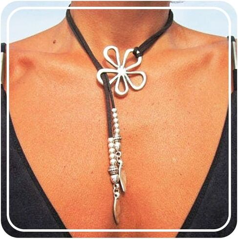 RINHOO FRIENDSHIP Boho Choker Necklace for Women Black Leather Necklace Multi Ring Flower Heart Pendant Choker Necklace for Women Boho Jewelry Gift in Saudi Arabia