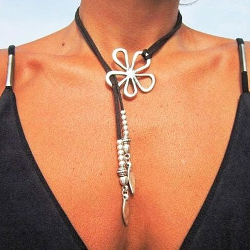 RINHOO FRIENDSHIP Boho Choker Necklace for Women Black Leather Necklace Multi Ring Flower Heart Pendant Choker Necklace for Women Boho Jewelry Gift in Saudi Arabia