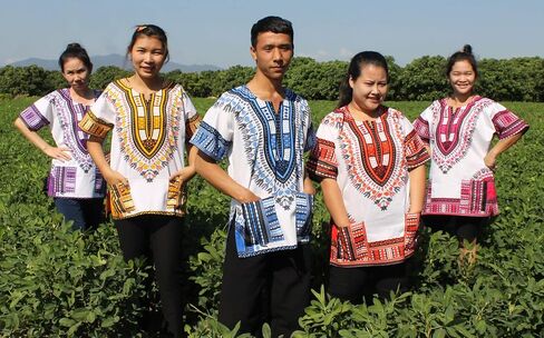 قميص RaanPahMuang ذو قصة كبيرة للغاية وأبيض أفريقي من Dashiki مصنوع من القطن مقاس كبير in Kuwait