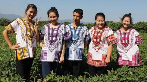 قميص RaanPahMuang ذو قصة كبيرة للغاية وأبيض أفريقي من Dashiki مصنوع من القطن مقاس كبير in Kuwait