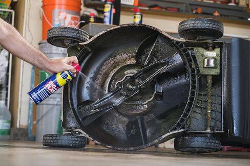 تركيبة WD-40 الأصلية، منتج متعدد الاستخدامات مع رذاذ كبير الحجم، 18 أونصة in Kuwait