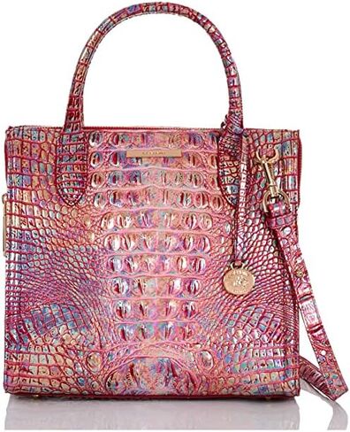 Magenta Wonderland Melbourne Small Caroline in Kuwait