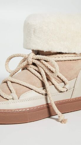 أحذية رياضية كلاسيكية عالية للنساء in Kuwait