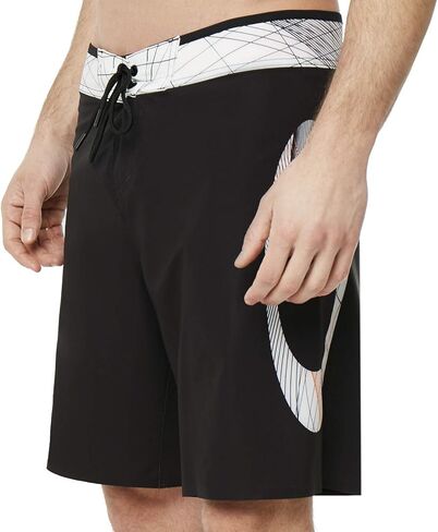Oakley Men's Standard Geo Ellipse 18 Inc Boardshort in Saudi Arabia