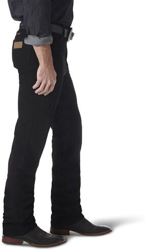 Wrangler Mens Cowboy Cut Stretch Slim Fit Jeans in Saudi Arabia