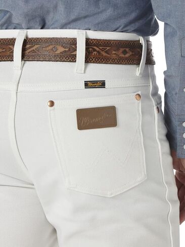 Wrangler Mens Cowboy Cut Stretch Slim Fit Jeans in Saudi Arabia