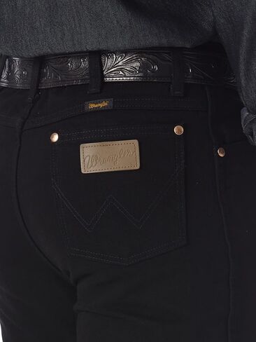 Wrangler Mens Cowboy Cut Stretch Slim Fit Jeans in Saudi Arabia